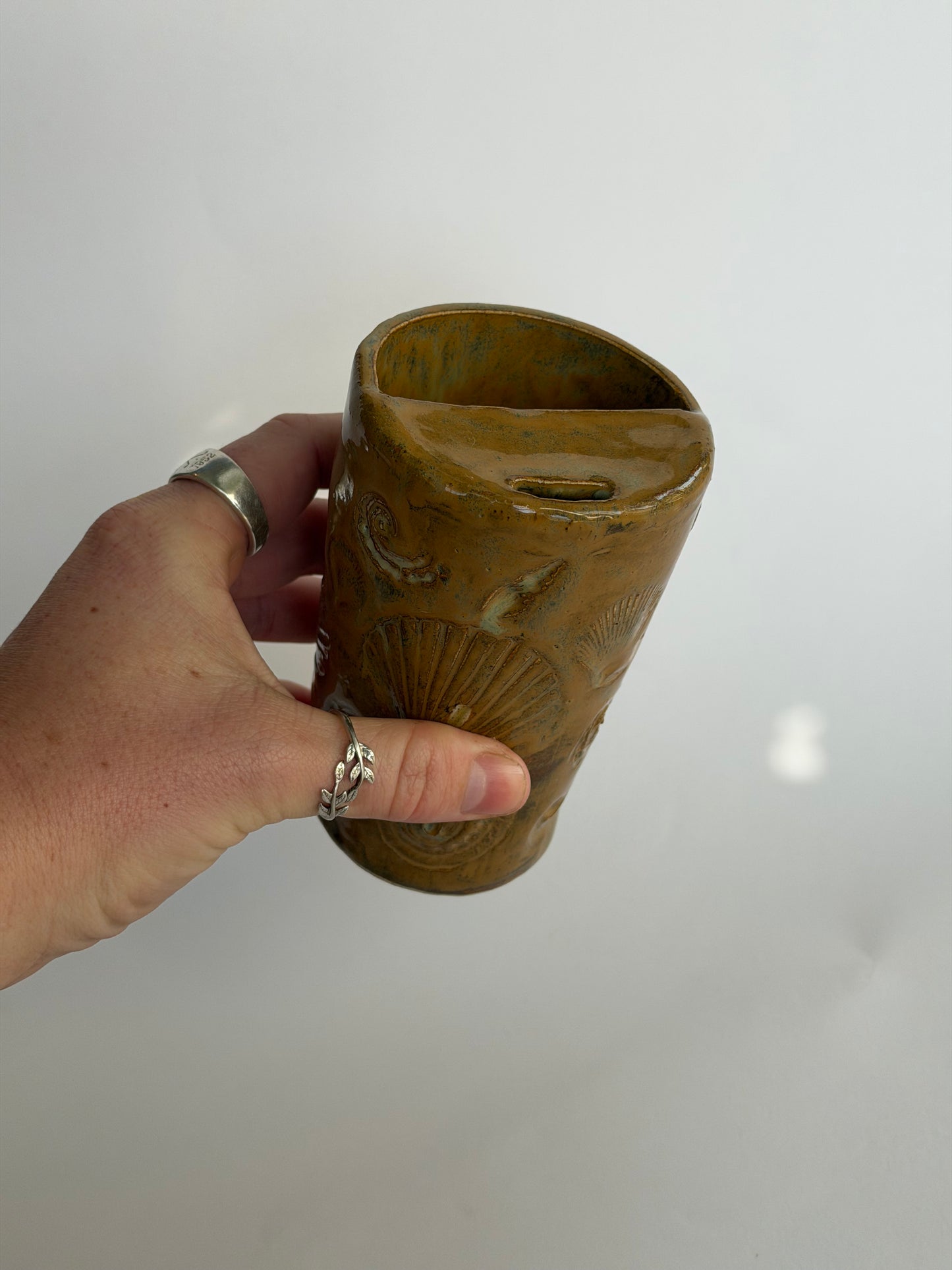 Sandy Seashell Handmade Ceramic Travel Mug