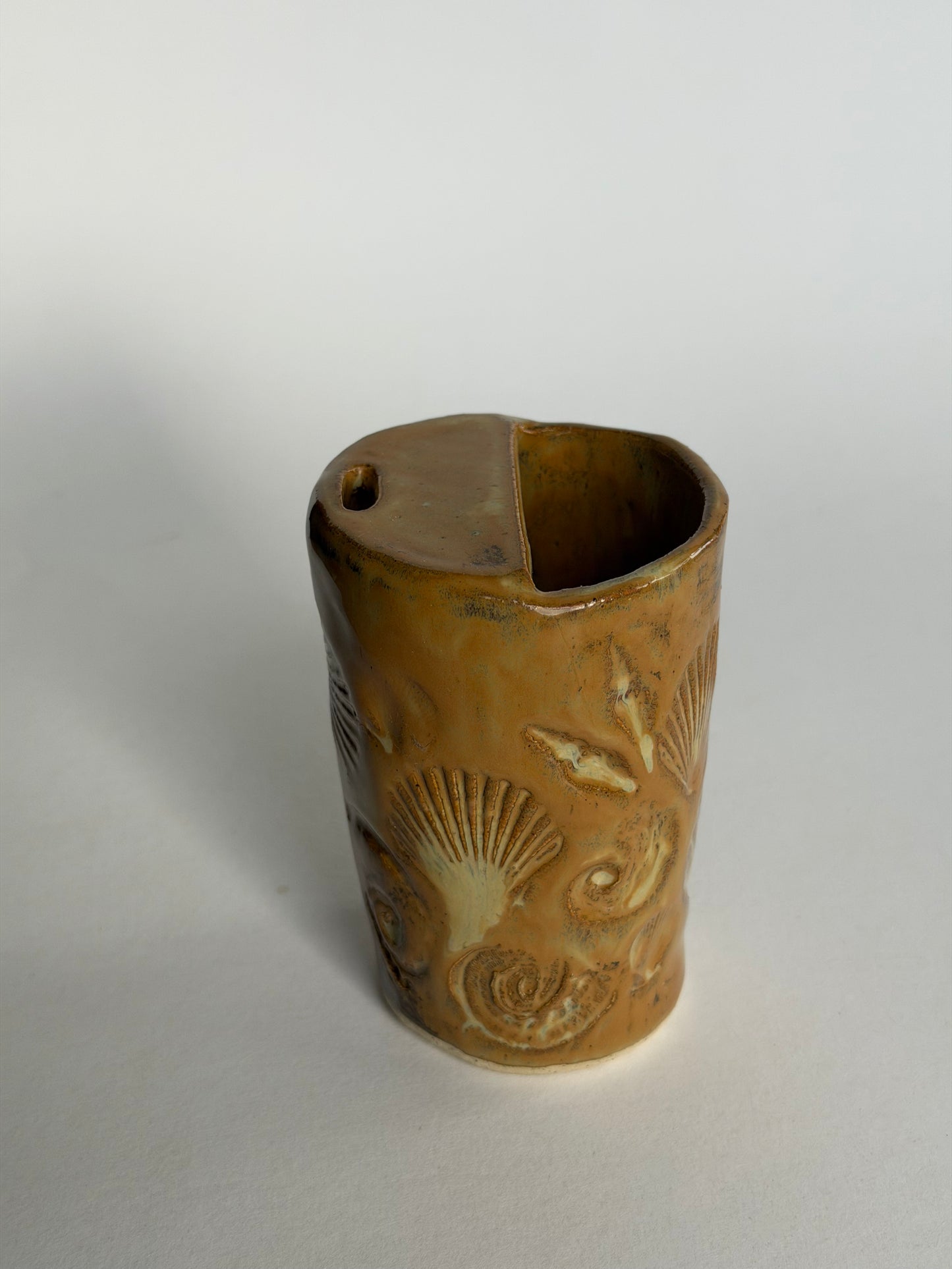 Sandy Seashell Handmade Ceramic Travel Mug